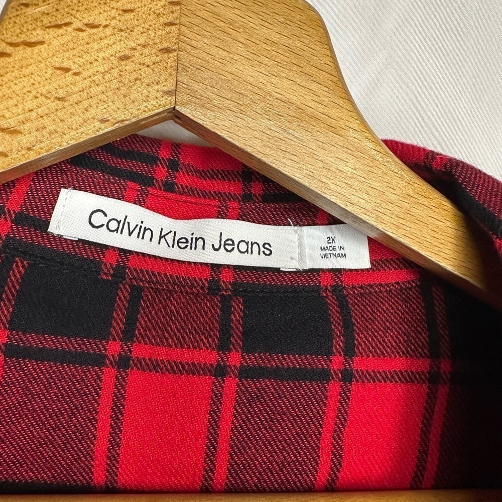 Calvin Klein Jeans Buffalo Plaid Women’s Button Downm Shirt Size 2X New with tag - Picture 3 of 13